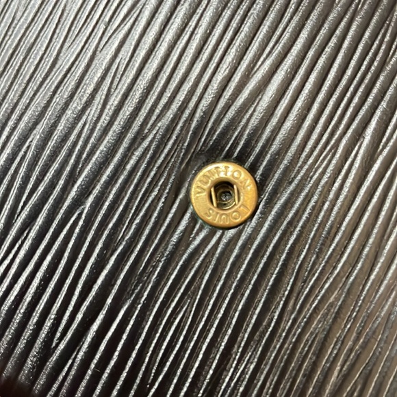 Louis Vuitton Epi Black Tri Fold Leather Wallet - Picture 6 of 10